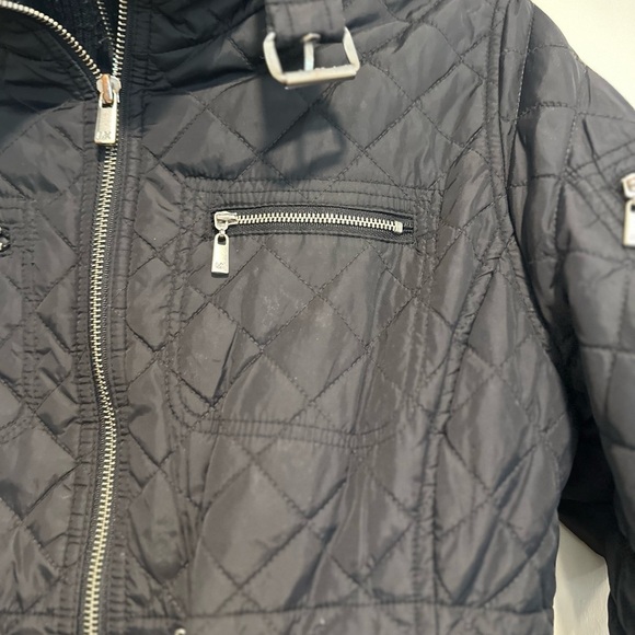 Michael Kors Petite Large Black Quilted Moto Jacket. Double Zip. Cinched Waist - Picture 11 of 16